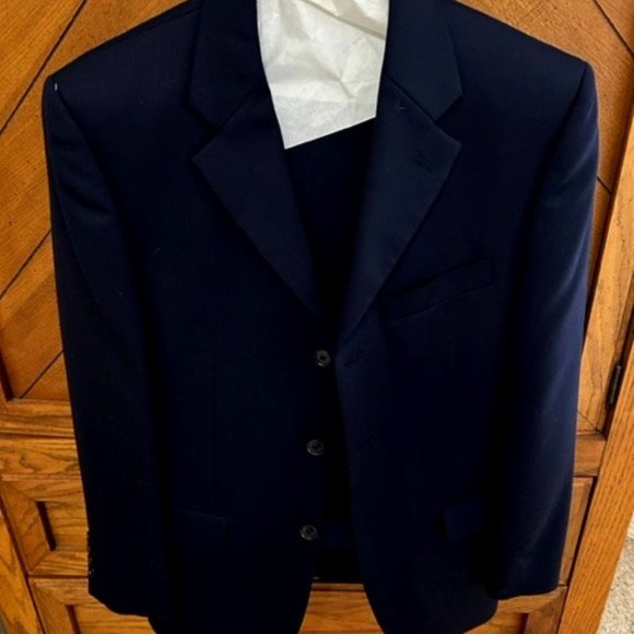 Jones NY Men's Suit BEAUTIFUL!!!